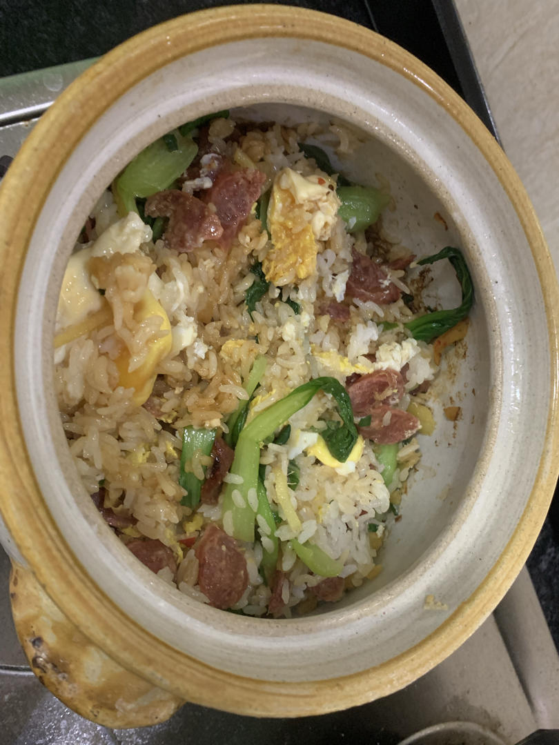 香肠煲仔饭