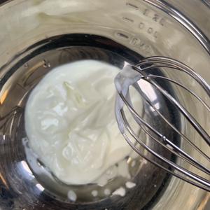 酸奶蒸蛋糕（超软润）的做法 步骤3