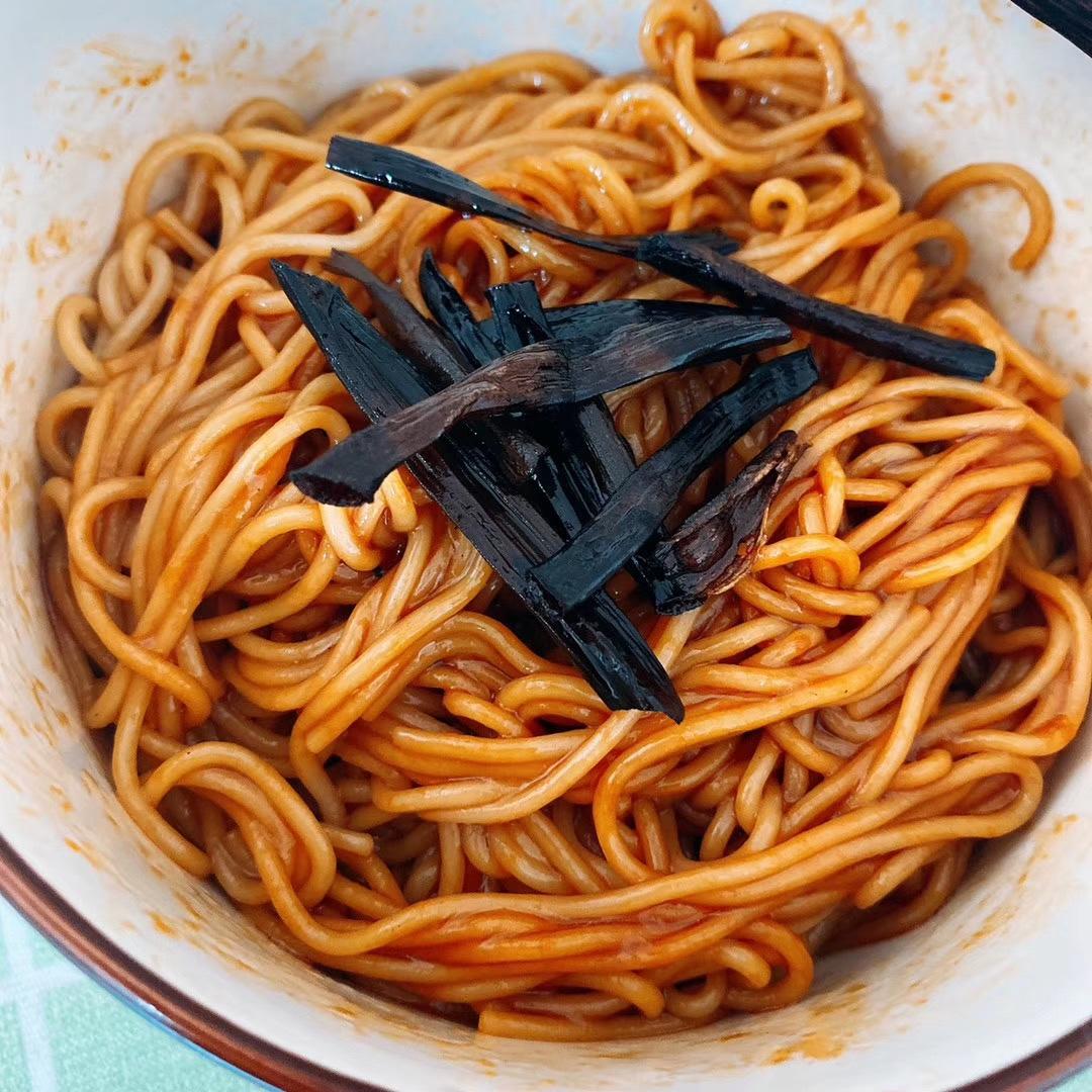 10分钟搞定的一碗葱油拌面