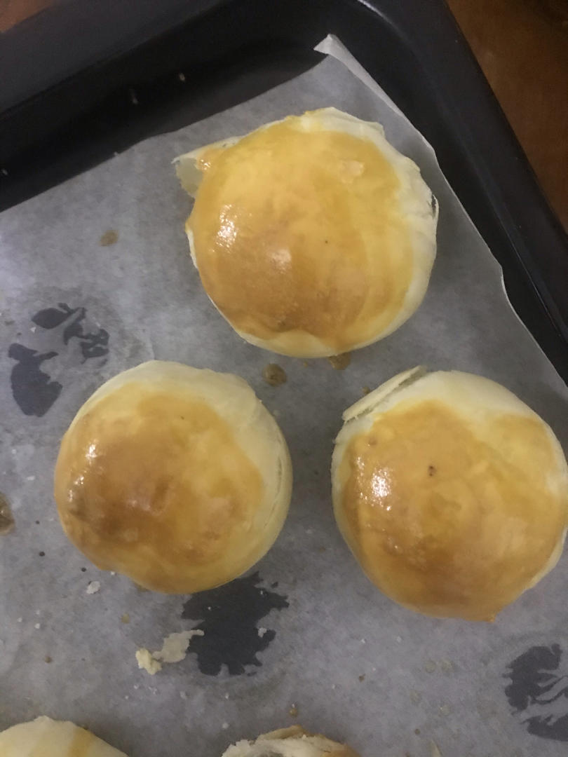 简单易做，层层开酥的蛋黄酥