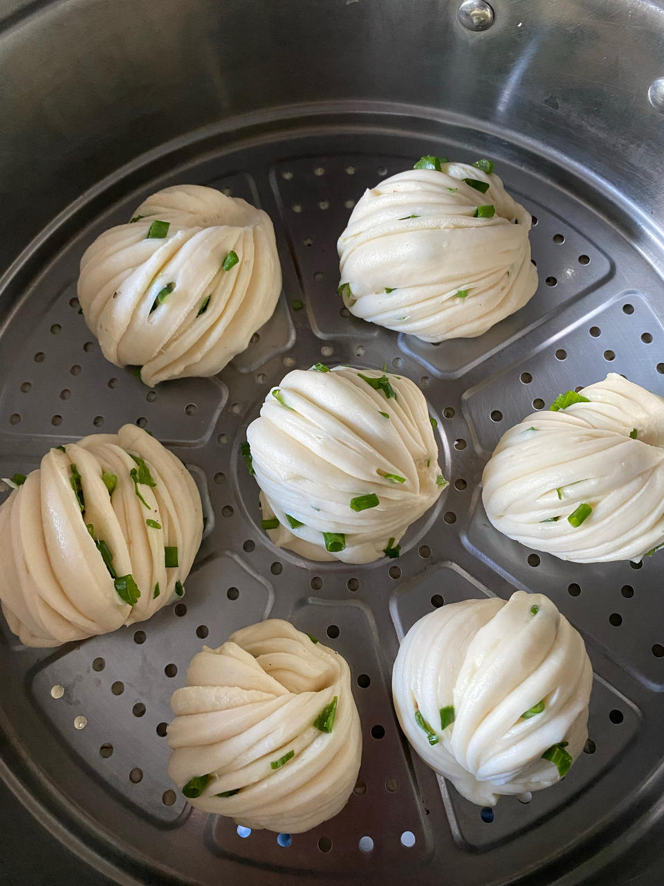 葱油花卷，一根筷子卷出漂亮的造型