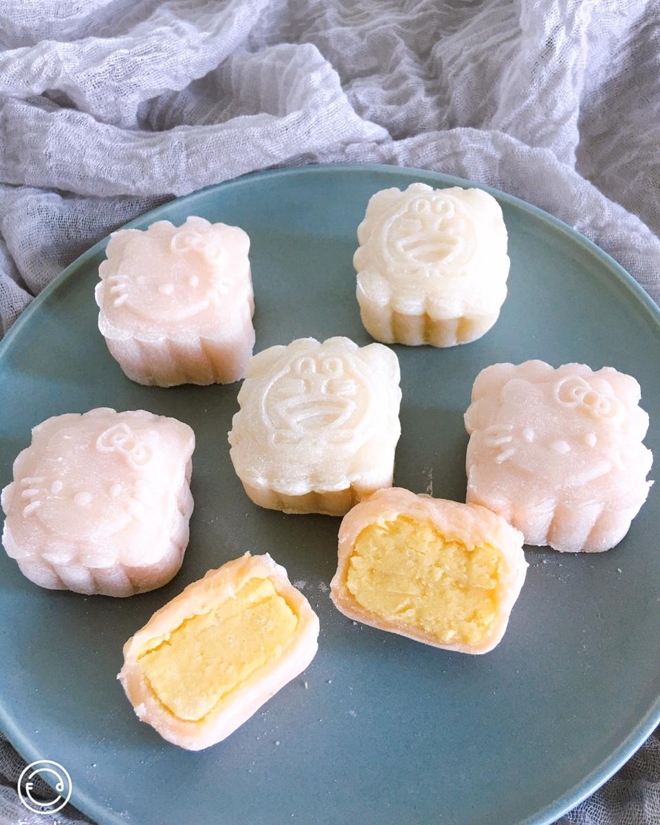 好吃到哭的冰皮月饼（细腻绿豆沙/榴莲）