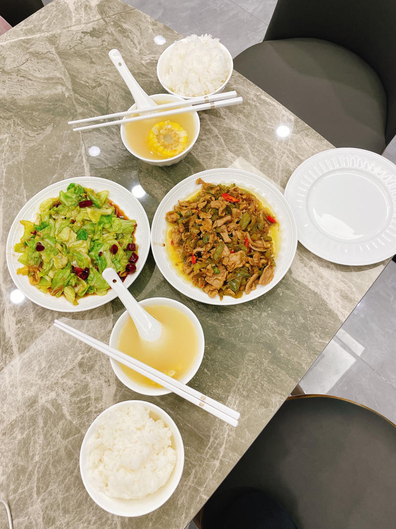 厨师长教你：“手撕包菜”的家常做法,简单又不失美味