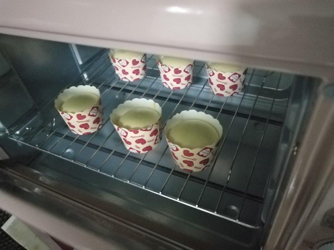 海绵纸杯蛋糕