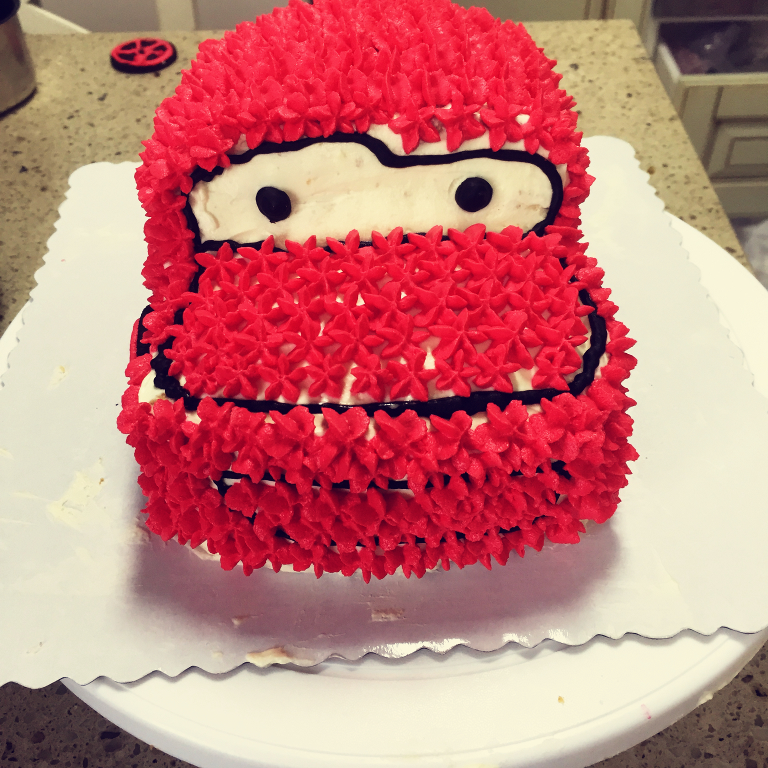 此心无痕做的闪电麦昆小汽车蛋糕图解