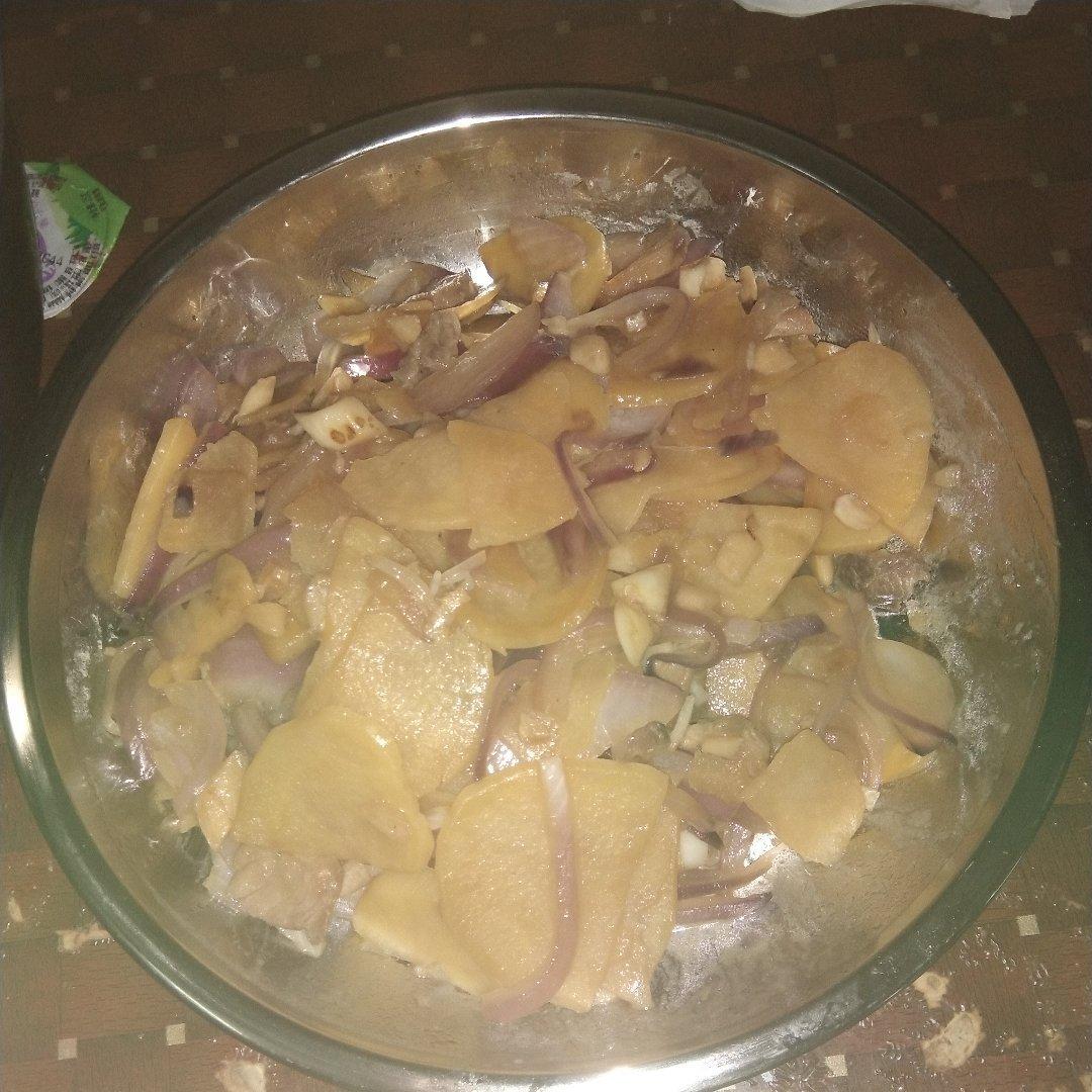 洋葱炒土豆