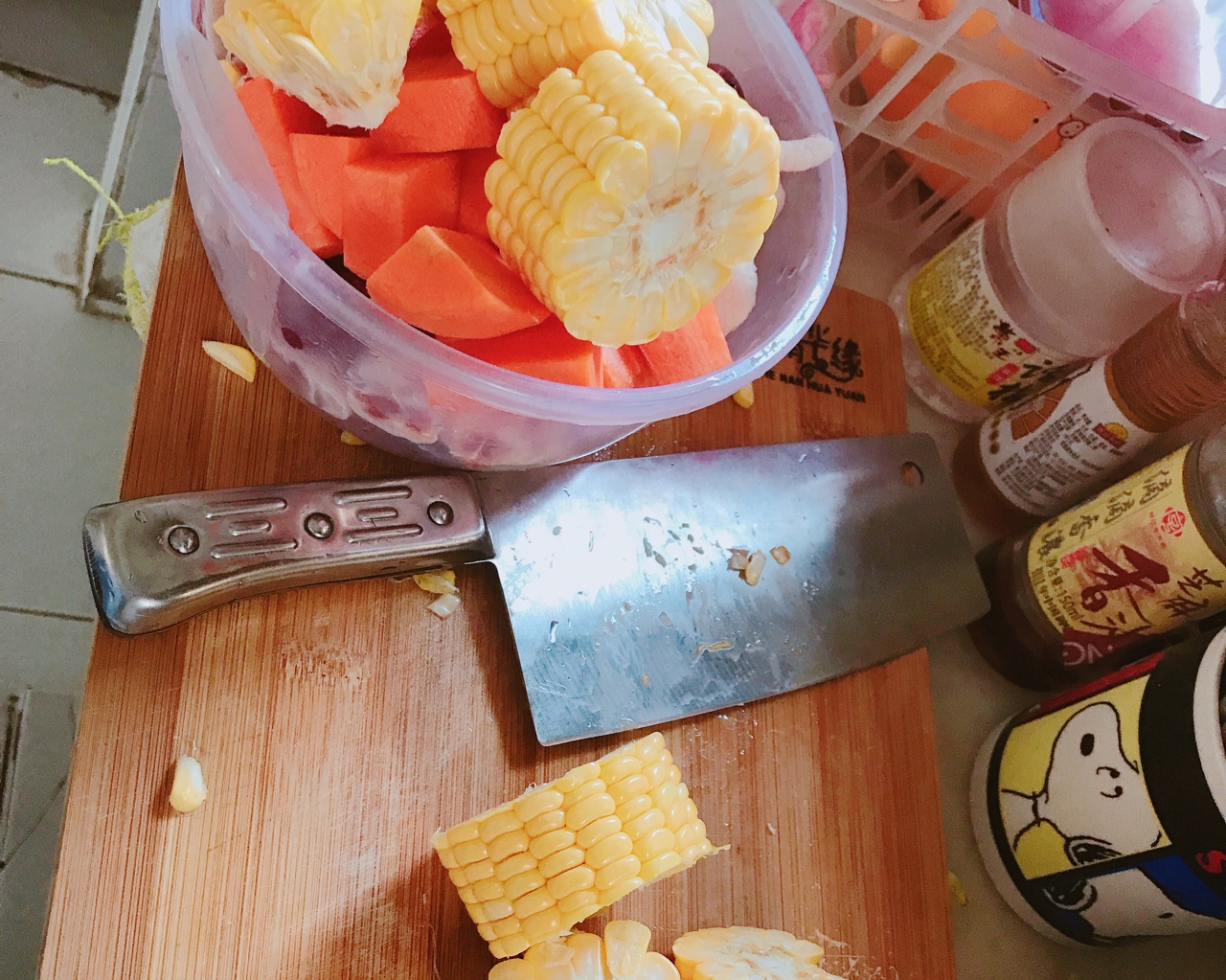 萝卜玉米鸡爪汤🍲的做法 步骤1