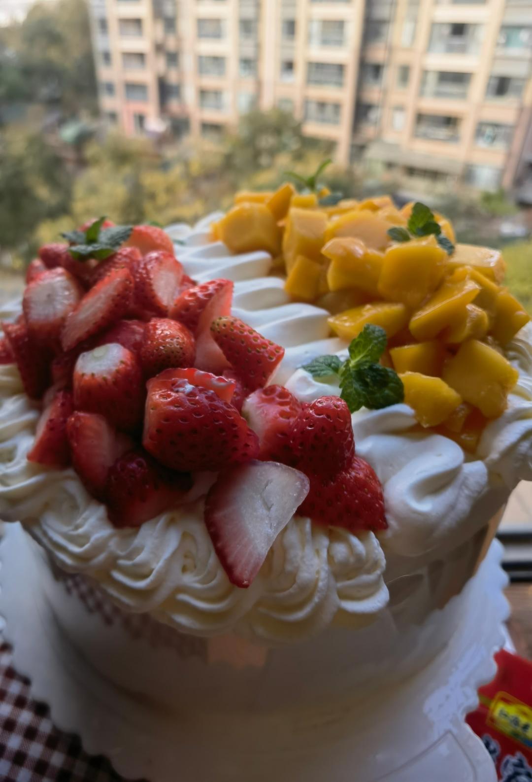 草莓生日蛋糕