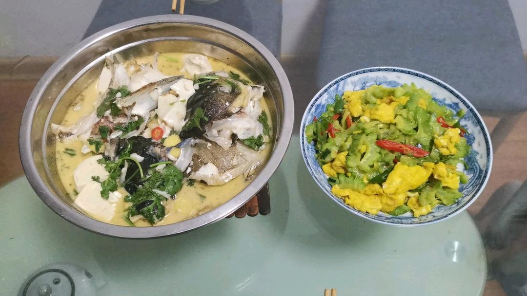 鱼头豆腐汤