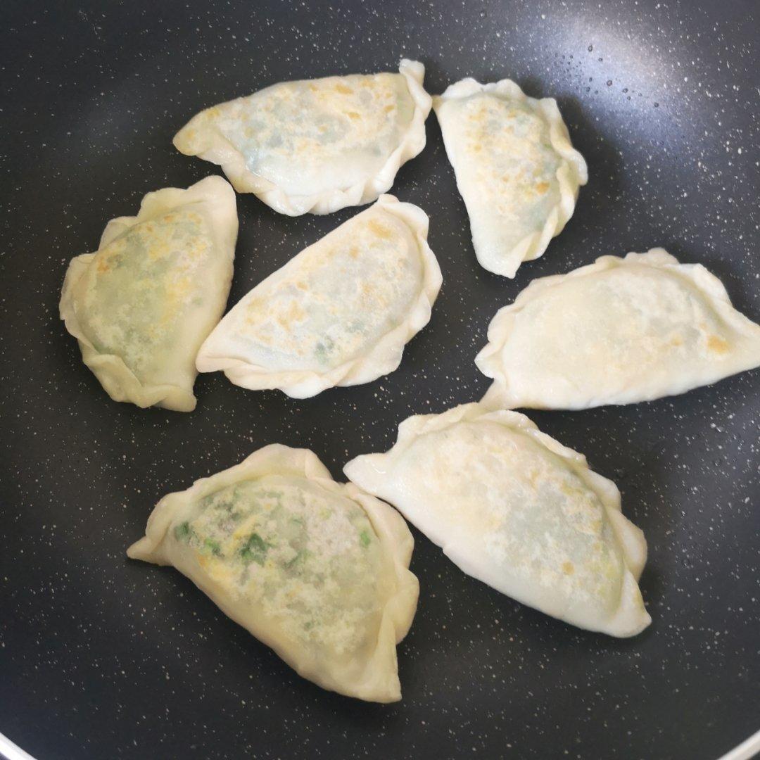 面软馅鲜的韭菜盒子