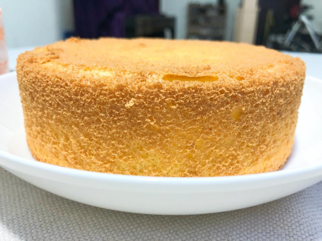 超简单完美戚风蛋糕（6寸2蛋）附打发、翻拌、脱模视频