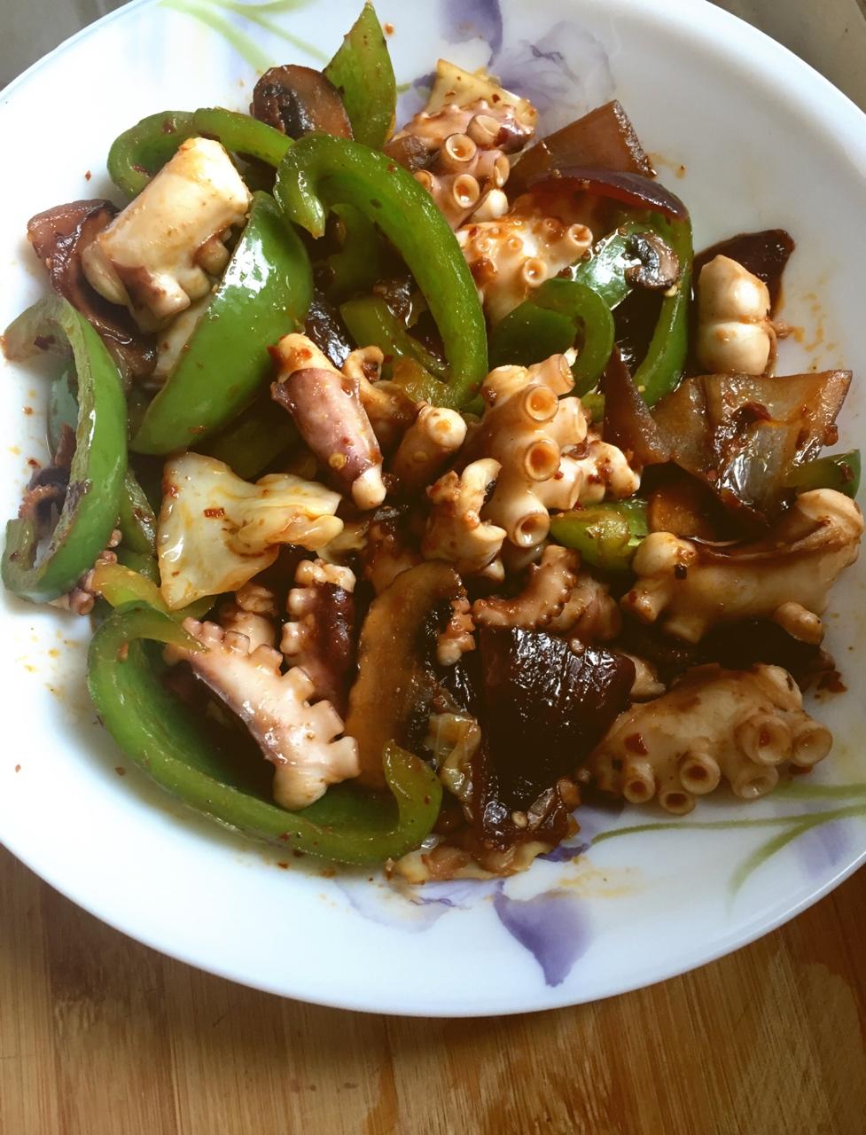 世间有酒做的爆炒章鱼足