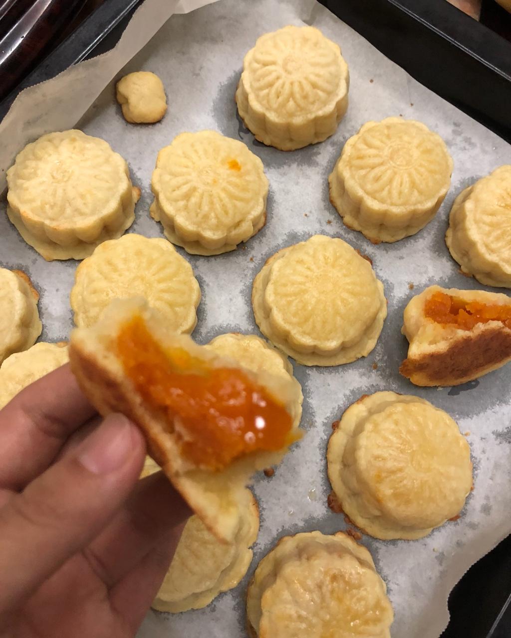 流心金沙月饼（仿美心月饼）