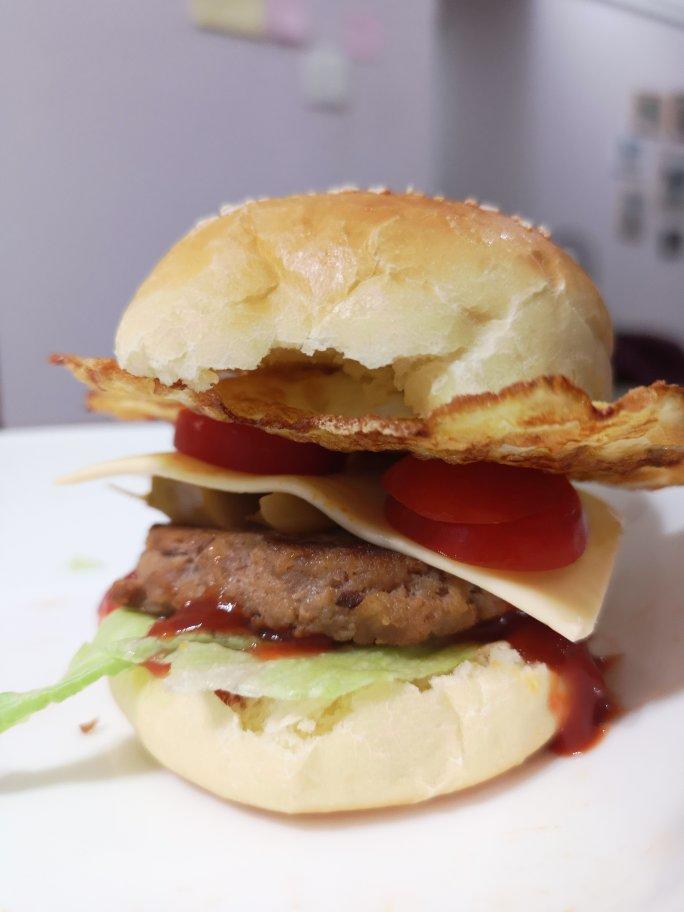 自制营养肉饼汉堡包
