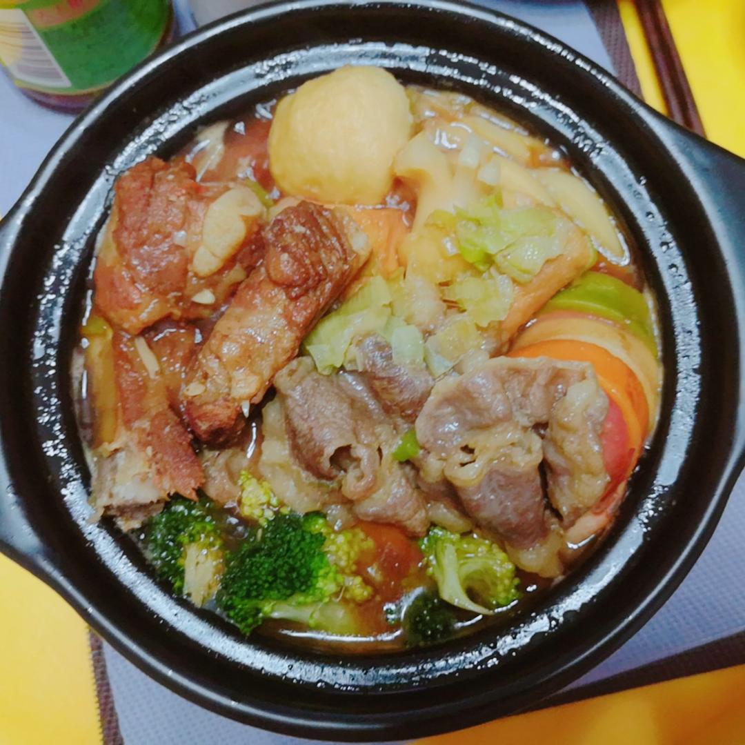 寿喜烧（日式牛肉火锅）