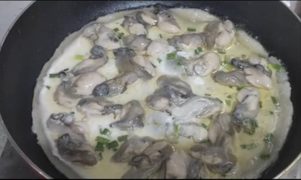 潮汕妈妈的特色蚝烙(生蚝/海蛎煎/蚵仔煎)