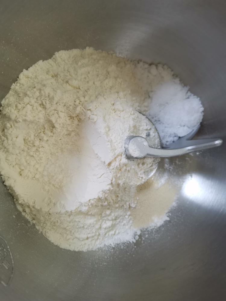 纯奶手撕吐司的做法 步骤1