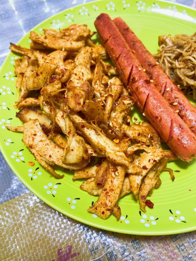 减肥吃什么：香辣鸡胸肉（堪比路边烧烤）