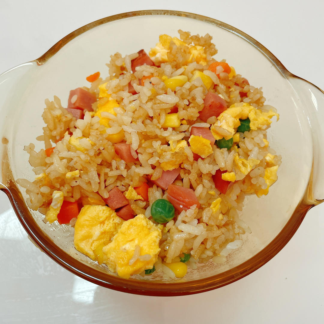 超级好吃的酱油火腿蛋炒饭！