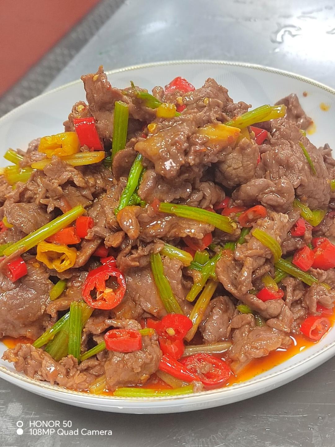 🥩 【香辣小炒吊龙】🌶️