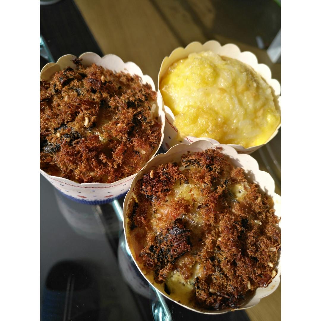快手早餐-剩饭鸡蛋杯