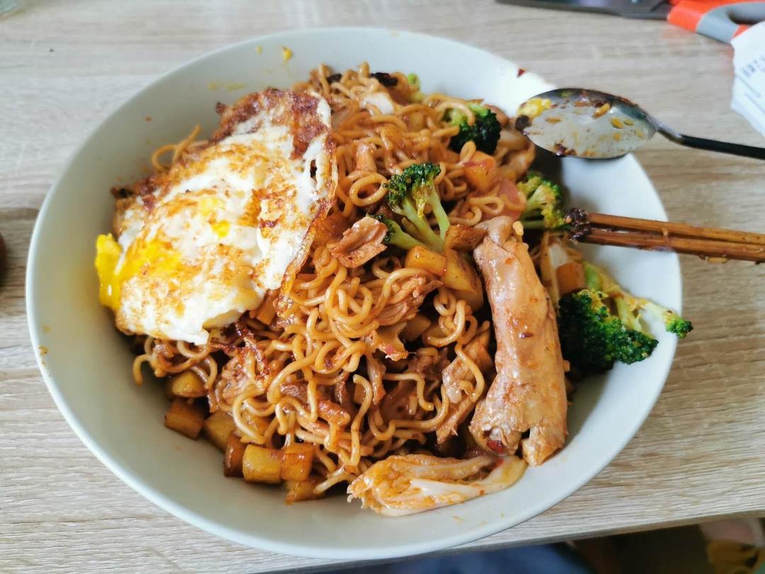 午餐（仪式满满的一天）