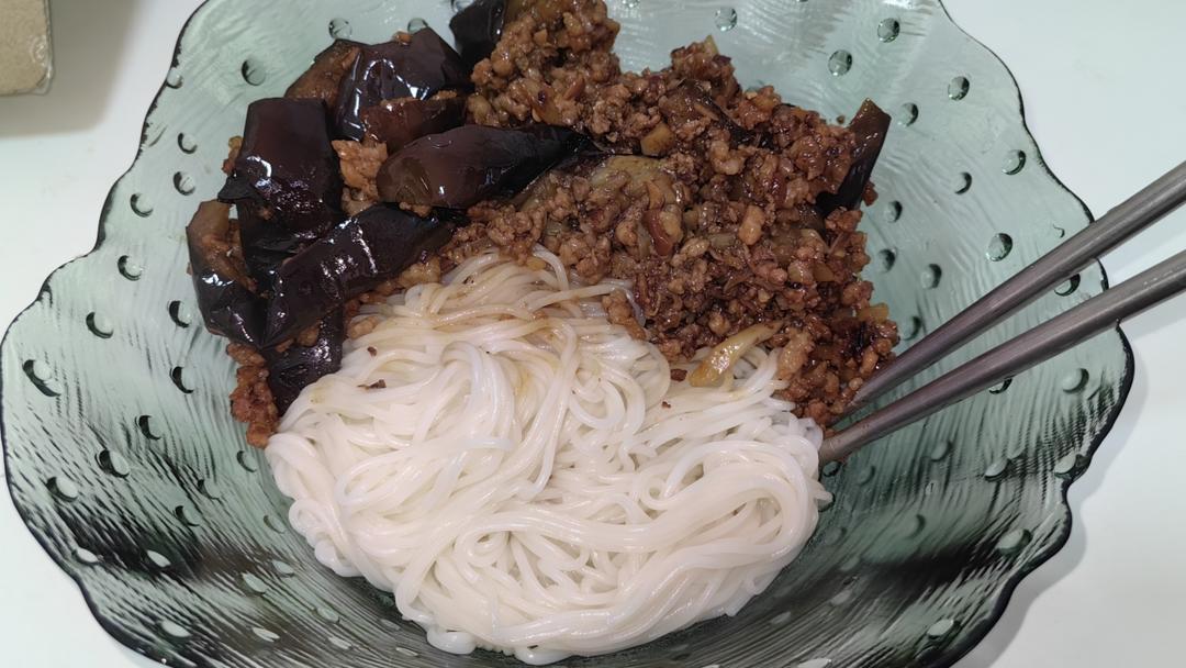 超级下饭酱香味肉末茄子
