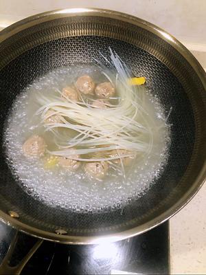 潮汕牛肉丸粉丝汤的做法 步骤5