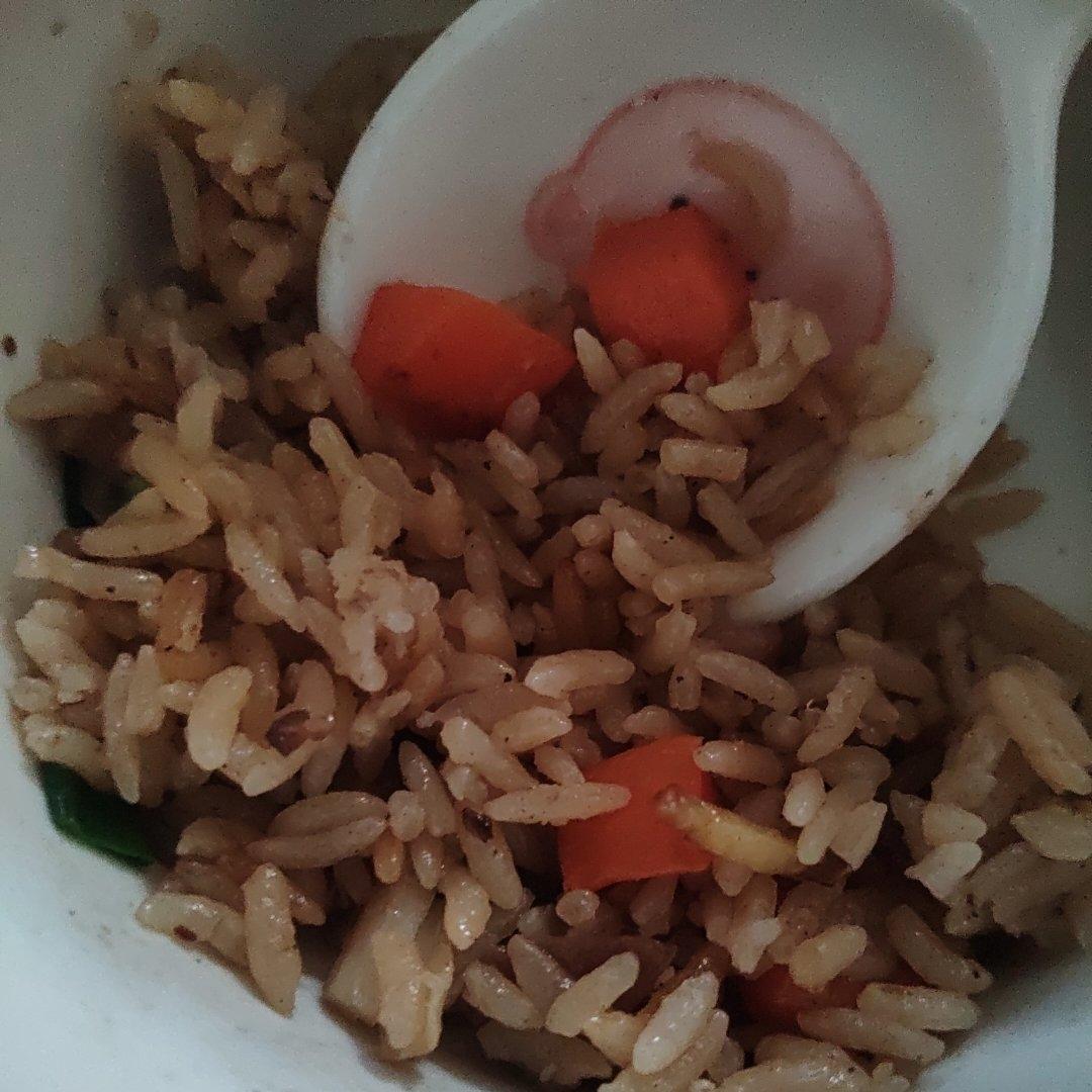 『喷喷香』芋头焖饭