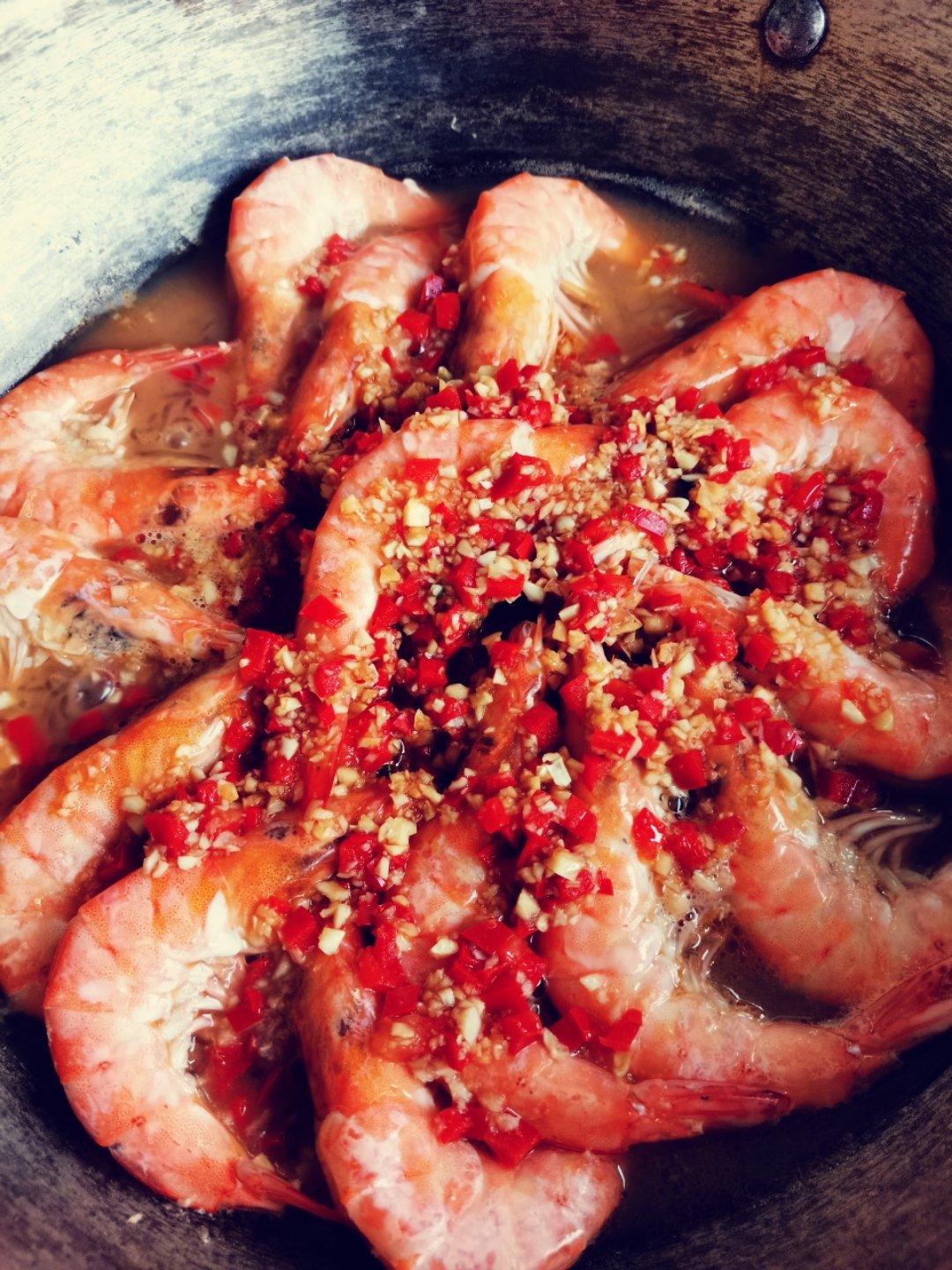 🔥天气越来越冷，来一道热乎乎的蒜蓉虾粉丝煲，简直太幸福了❗️