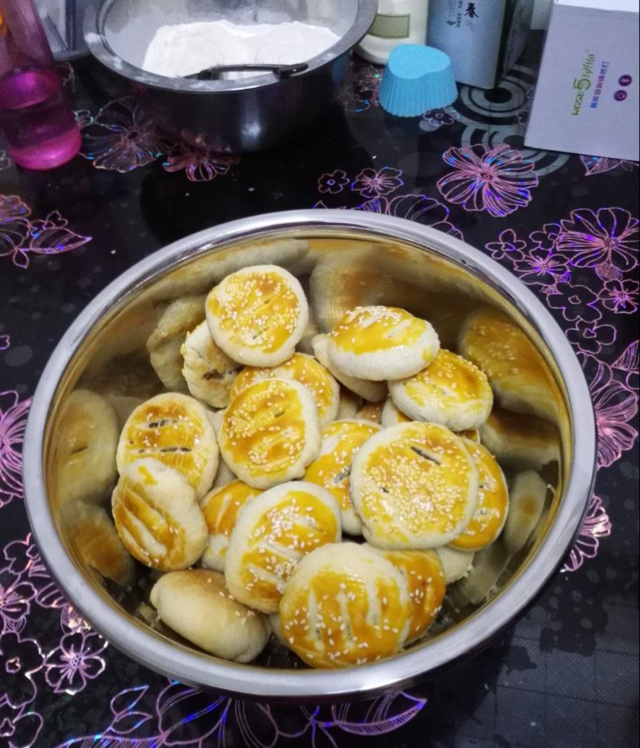 酥皮绿豆饼   酥得掉渣渣