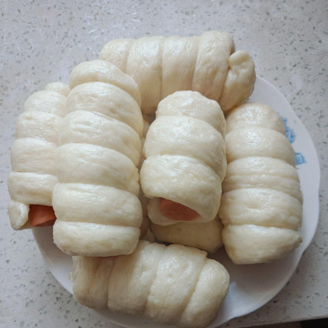 啊啊喜欢上了烘培做的火腿肠卷