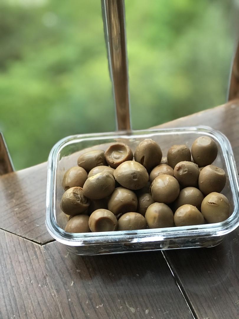 乡巴佬卤鹌鹑蛋
