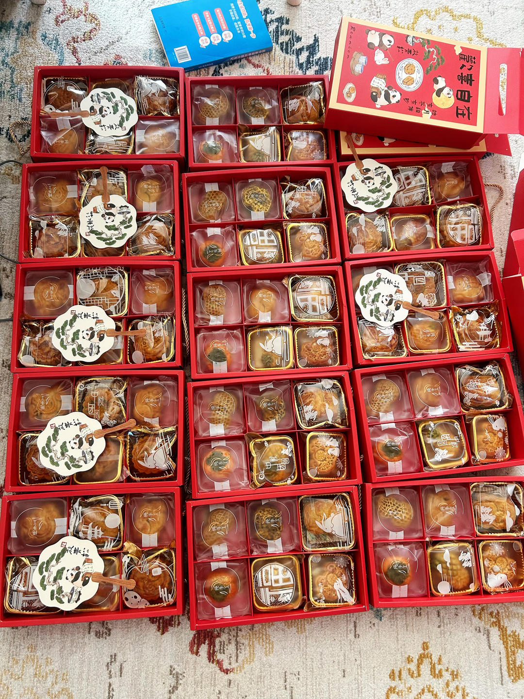 广式月饼—蛋黄莲蓉月饼