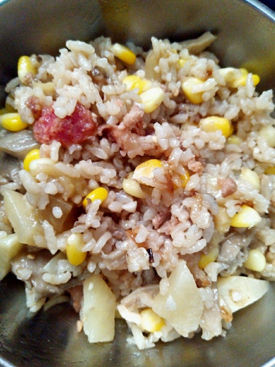 香肠土豆焖饭【一人也要吃好版】