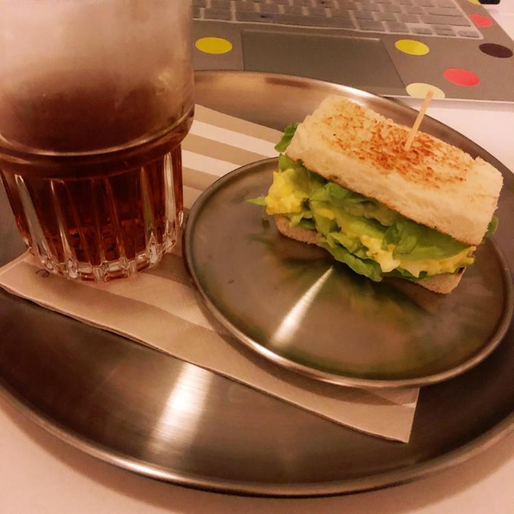 鸡蛋三明治