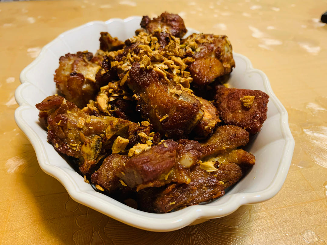 金牌蒜香排骨
