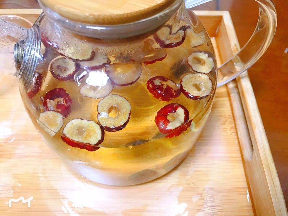 桂圆枸杞红枣茶