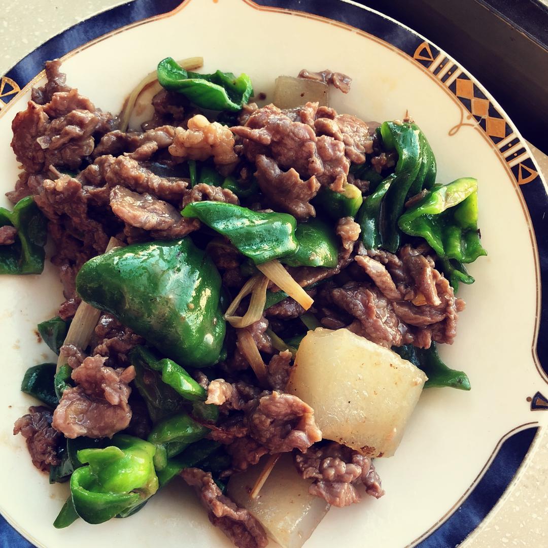 辣尖椒炒牛肉片