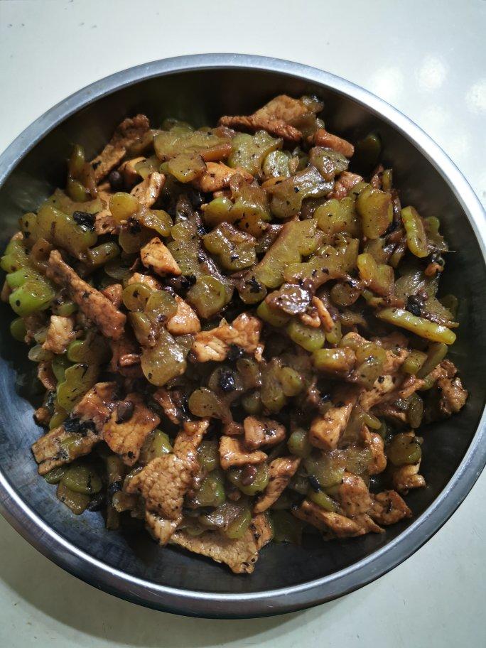 苦瓜炒肉