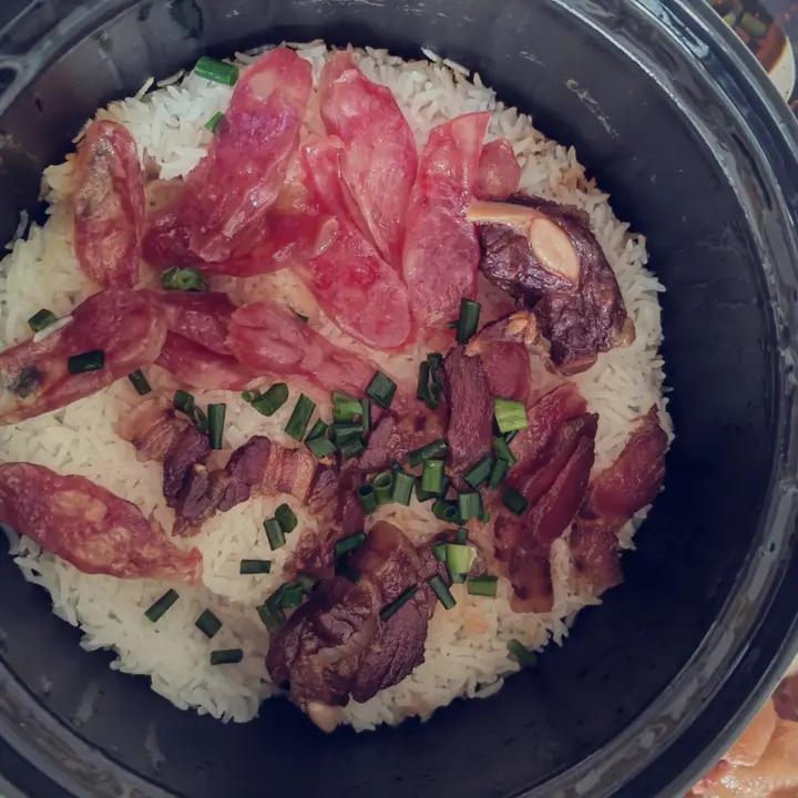 腊味煲仔饭，20分钟饭菜同出