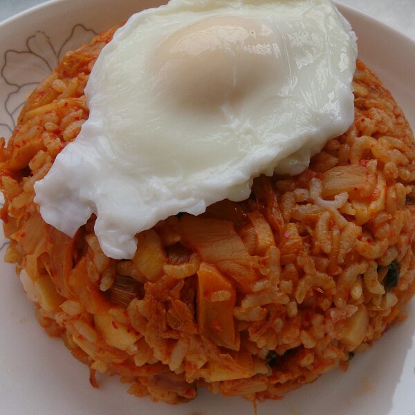 蘑菇泡菜炒饭