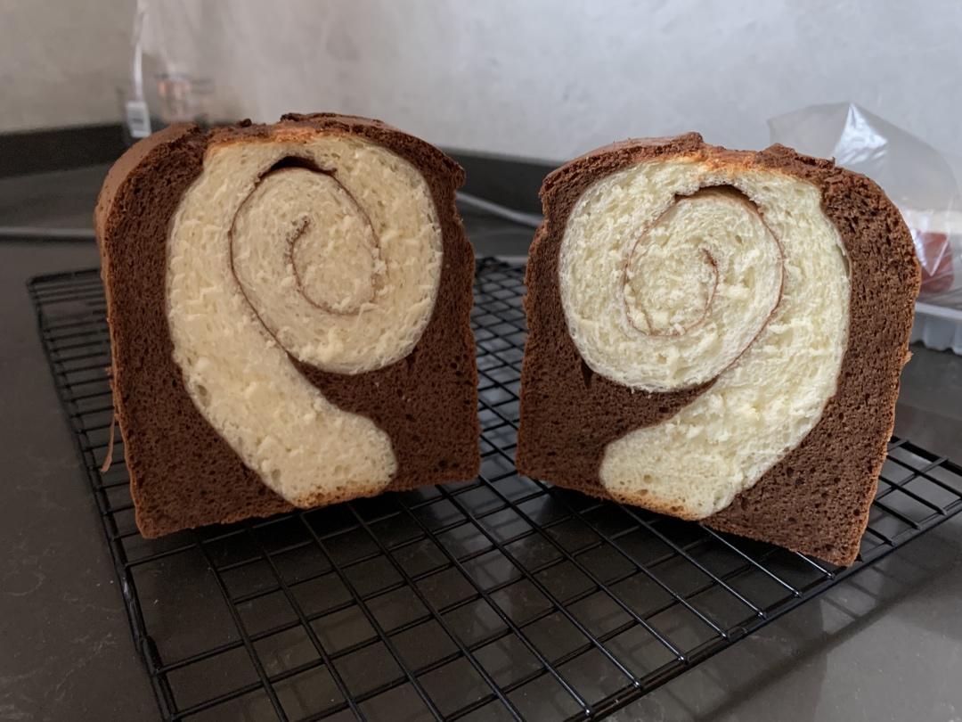 柔软的黑钻吐司🍞可可蛋糕夹牛奶吐司 一箭双雕的美味
