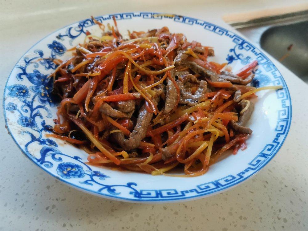 胡萝卜炒牛肉