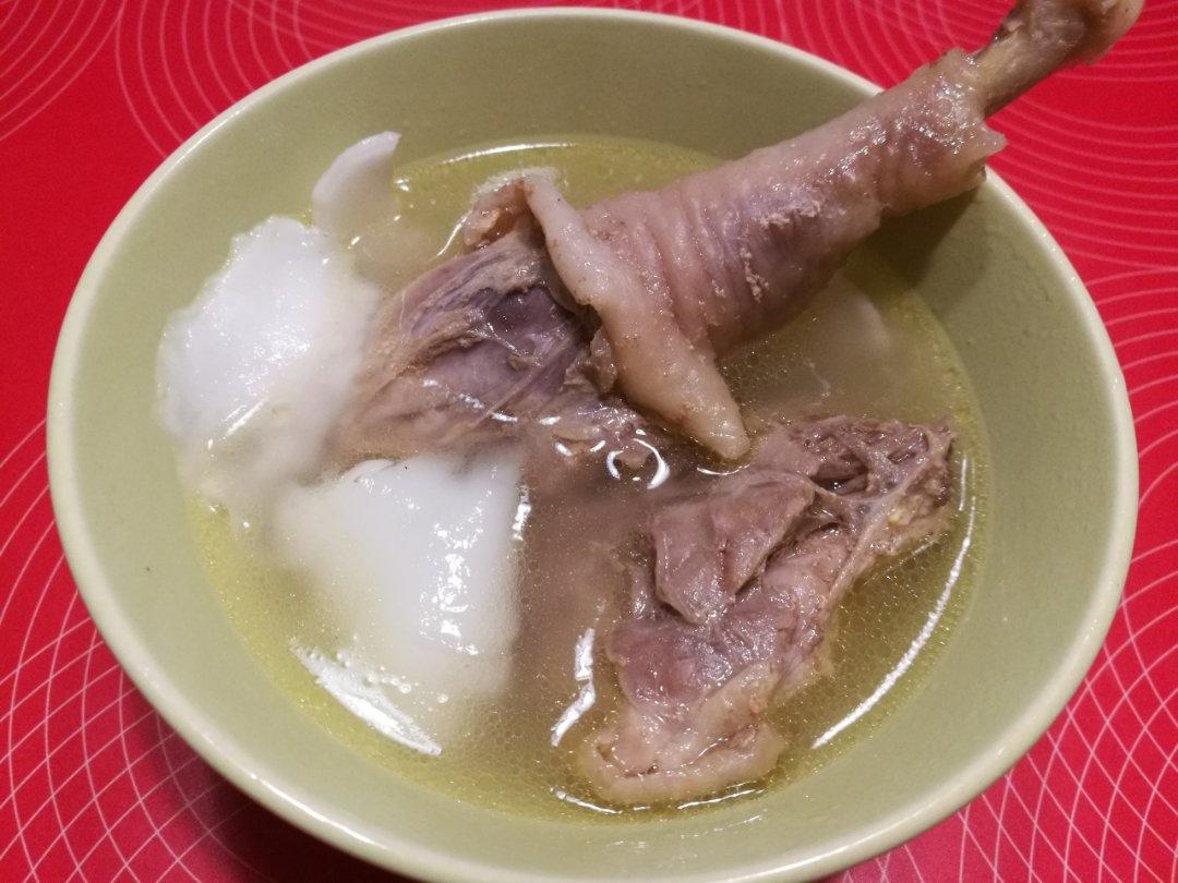 清甜椰子鸡汤