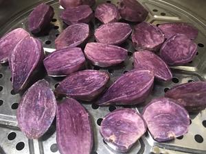 芝麻紫薯糯米饼的做法 步骤2