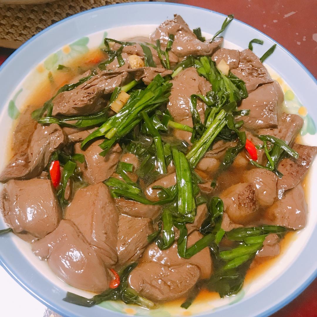 韭菜炒鸭血