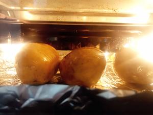 新手入门：烤芝士培根手风琴土豆的做法 步骤2