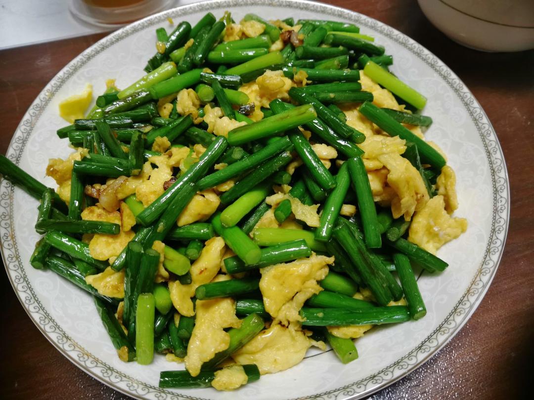 蒜薹炒鸡蛋