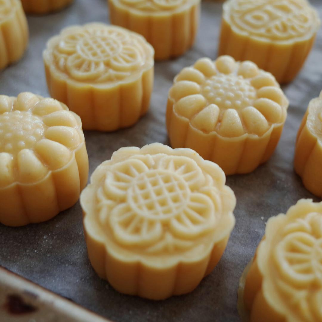 当下最流行的月饼----通透奶黄流心月饼配方、细节和理论